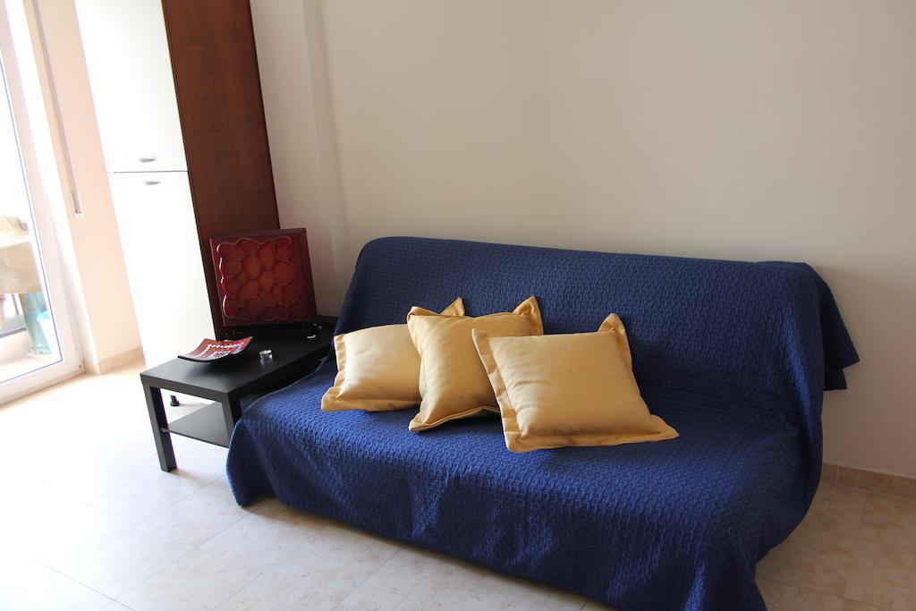 Blumen Bad Beach Apartment Metaponto Ruang foto