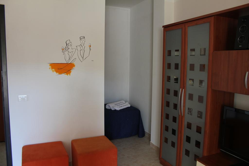 Blumen Bad Beach Apartment Metaponto Ruang foto